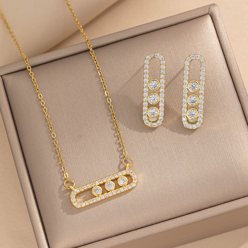 Fashion Simple Zircon Titanium Steel Geometric Necklace for Women, Niche Light Luxury Internet Celebrity Paperclip Clavicle Chain, High-End Jewelry