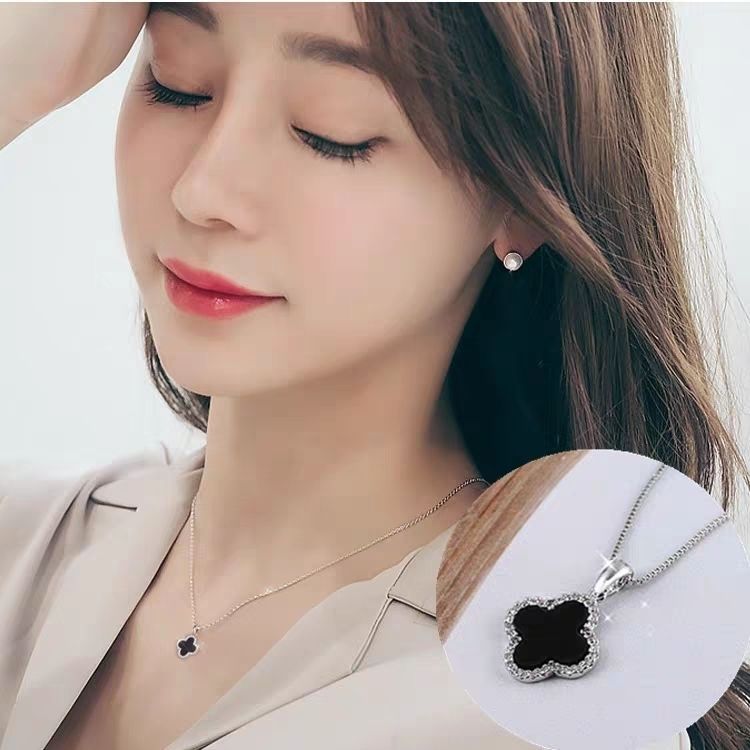 925 Silver Four-Leaf Clover Pendant Clavicle New Ins Style Elegant Simple Light Luxury Niche Lucky Design High-End Necklace for Women