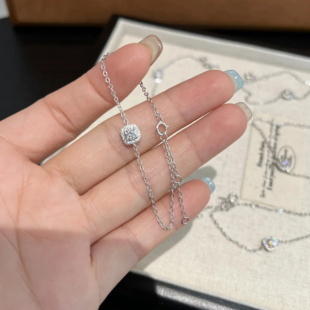 Sugar Cube Necklace for Women 2025 Summer Princess Light Luxury Titanium Steel Non-Fading Collarbone Chain Versatile Neck Chain Jewelry Wholesale