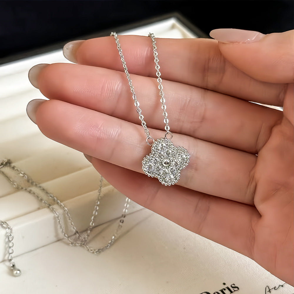 Sugar Cube Necklace for Women 2025 Summer Princess Light Luxury Titanium Steel Non-Fading Collarbone Chain Versatile Neck Chain Jewelry Wholesale