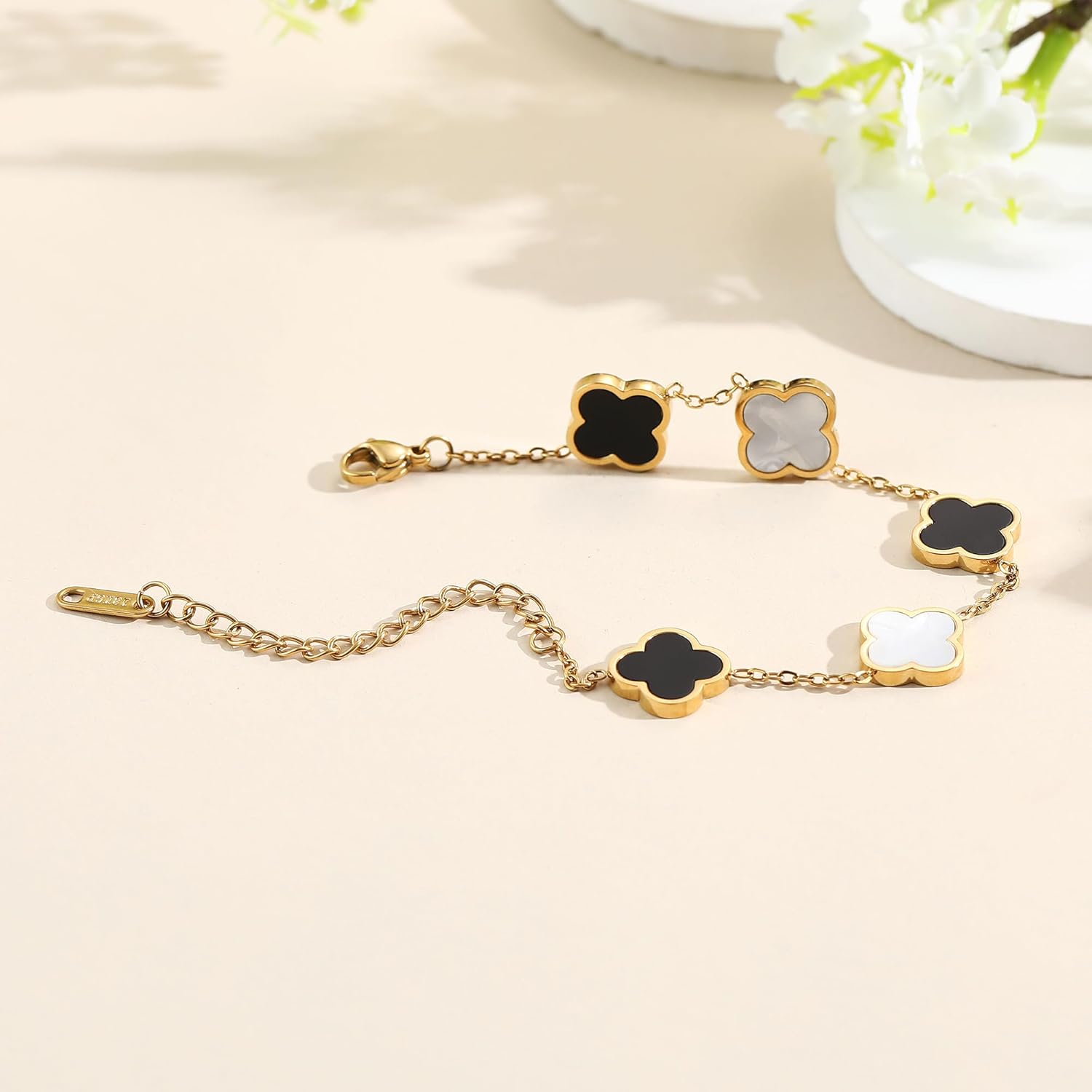 18K Gold Plated Clover Lucky Bracelet for Women White/Black/Red/Green Flower Four Leaf Link Bracelets Trendy Jewelry Gifts for Women