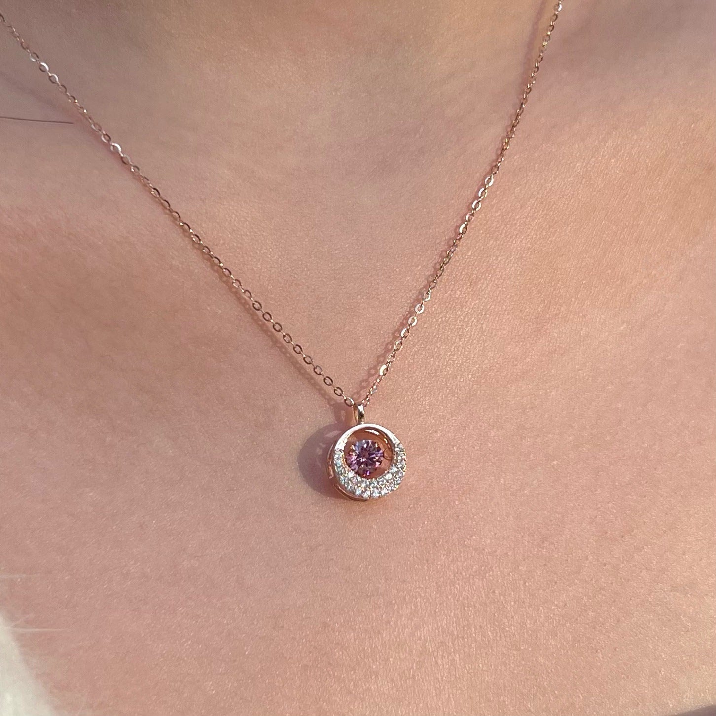 Beating Heart Powder Diamond Zircon Necklace Women's Niche Light Luxury High-end Clavicle Chain Exquisite Elegant All-match Accessories