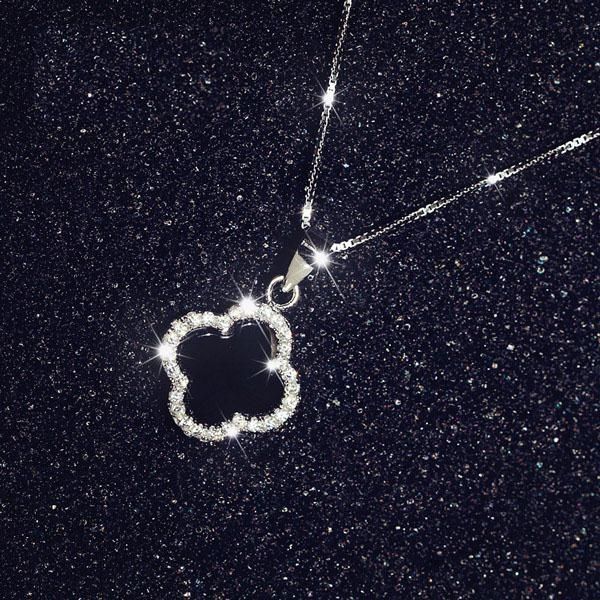 925 Silver Four-Leaf Clover Pendant Clavicle New Ins Style Elegant Simple Light Luxury Niche Lucky Design High-End Necklace for Women