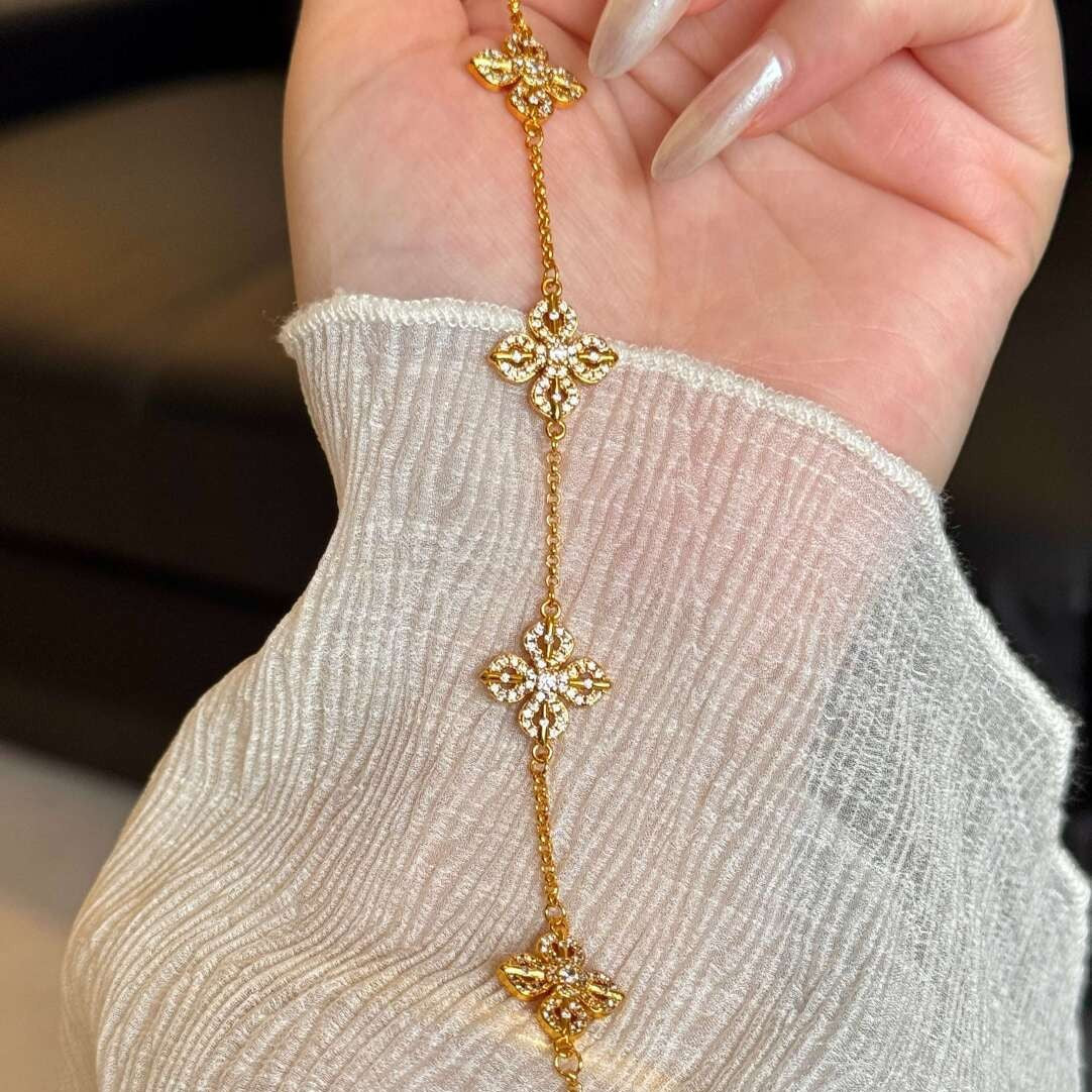 Xiaohongshu Hot-Selling Full Diamond Cross Pestle Five-Flower Bracelet Ancient Gold Flashing Red Diamond Vajra Pestle Hand Jewelry Light Luxury