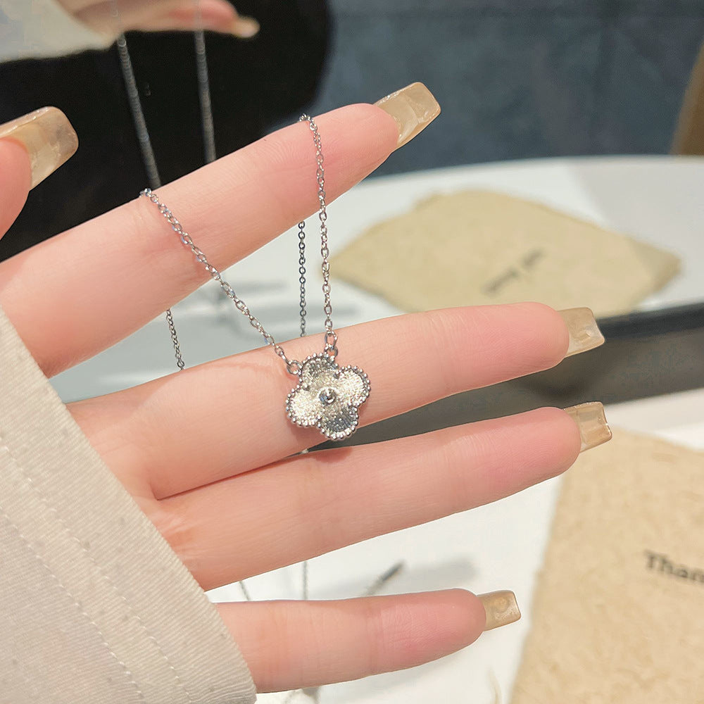 Sugar Cube Necklace for Women 2025 Summer Princess Light Luxury Titanium Steel Non-Fading Collarbone Chain Versatile Neck Chain Jewelry Wholesale