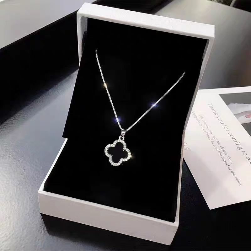 925 Silver Four-Leaf Clover Pendant Clavicle New Ins Style Elegant Simple Light Luxury Niche Lucky Design High-End Necklace for Women