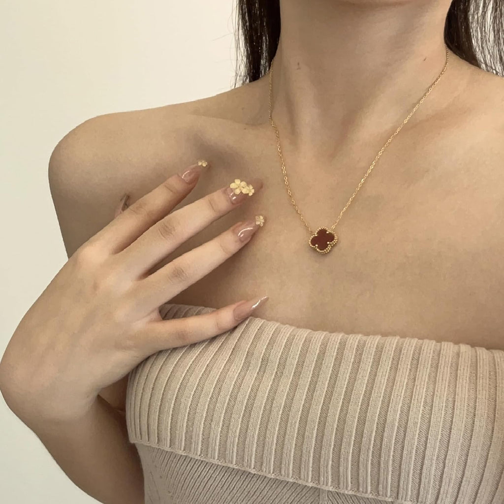 Clover Pendant Necklace Set for Women 18K Gold Plated Four Leaf Clover Necklace Lucky Simple Jewelry Gifts for Women 3Pcs