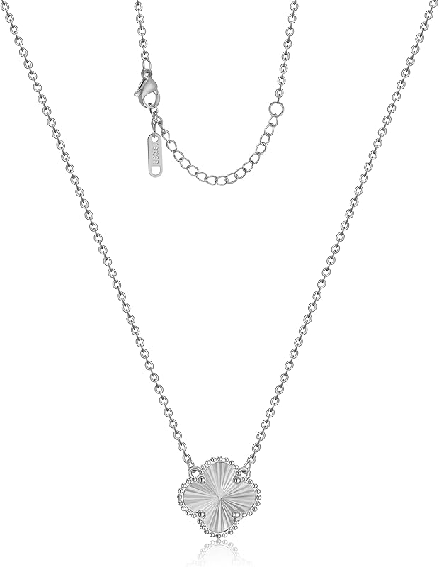 Clover Pendant Necklace for Women 18K Gold Plated Four Leaf Clover Necklaces Lucky Simple Jewelry Gifts for Women